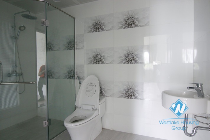 Villa with 4 bedrooms for rent in Vinhome  Riverside Long Bien, Hanoi.